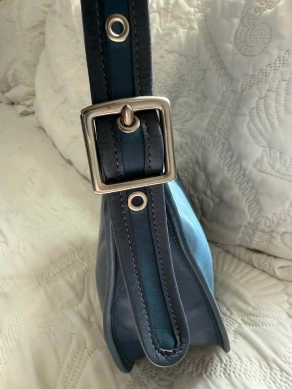 Vintage Coach Janice legacy 9950 RARE COLOR NAVY BLUE leather shoulder bag